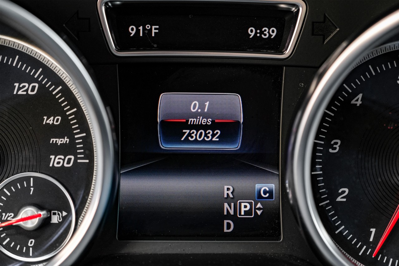 Mercedes-Benz GL 450 Vehicle Main Gallery Image 21
