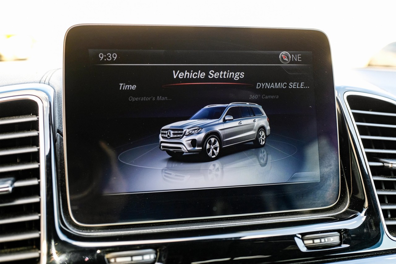 Mercedes-Benz GL 450 Vehicle Main Gallery Image 29