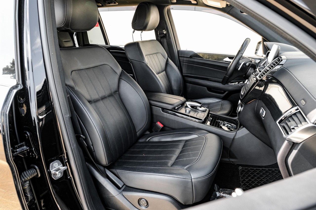 Mercedes-Benz GL 450 Vehicle Main Gallery Image 30