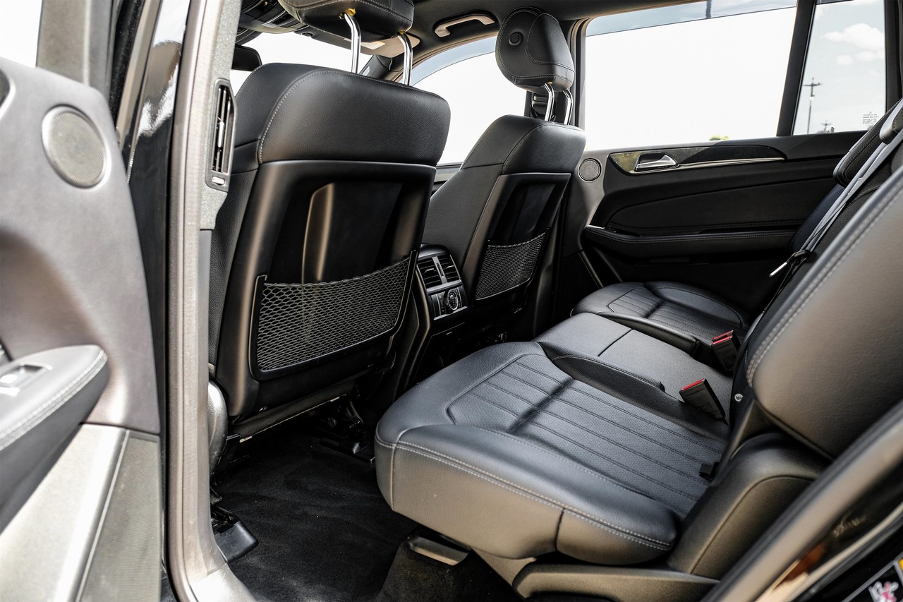 Mercedes-Benz GL 450 Vehicle Main Gallery Image 33