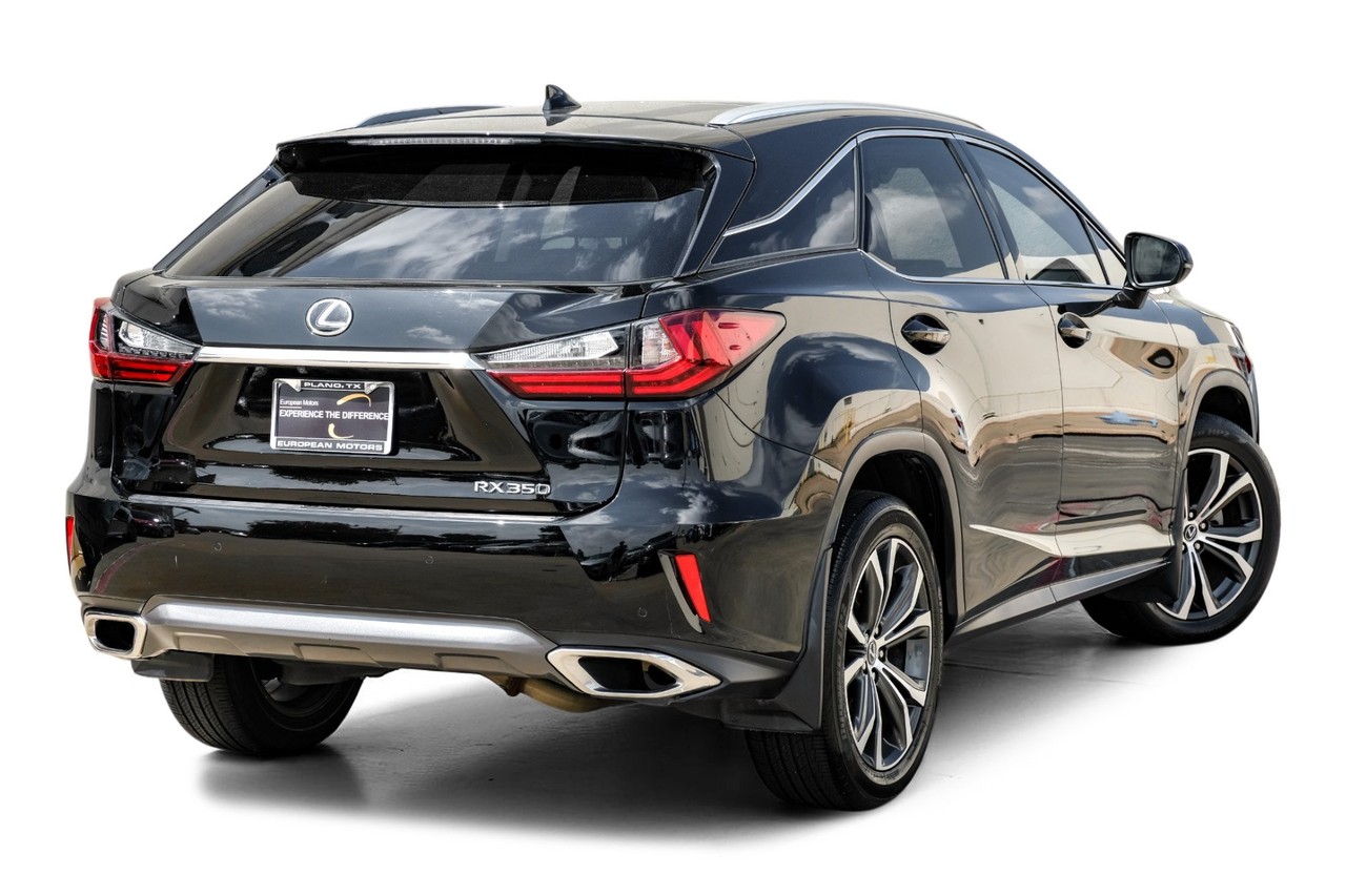 Lexus RX 350 Vehicle Main Gallery Image 09