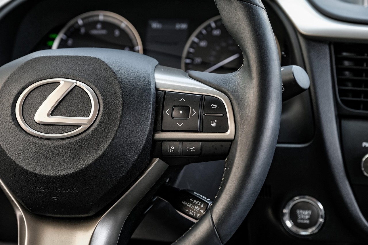 Lexus RX 350 Vehicle Main Gallery Image 19