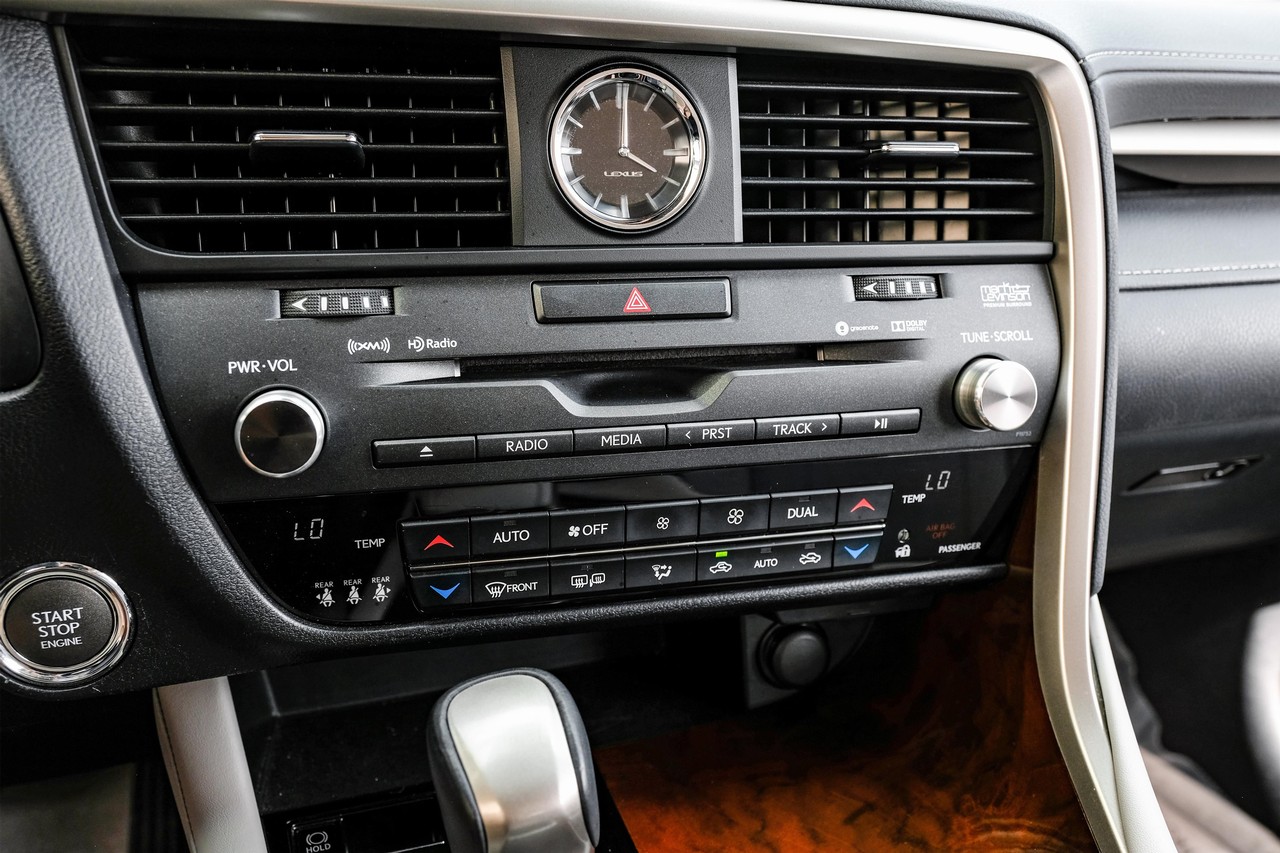 Lexus RX 350 Vehicle Main Gallery Image 27