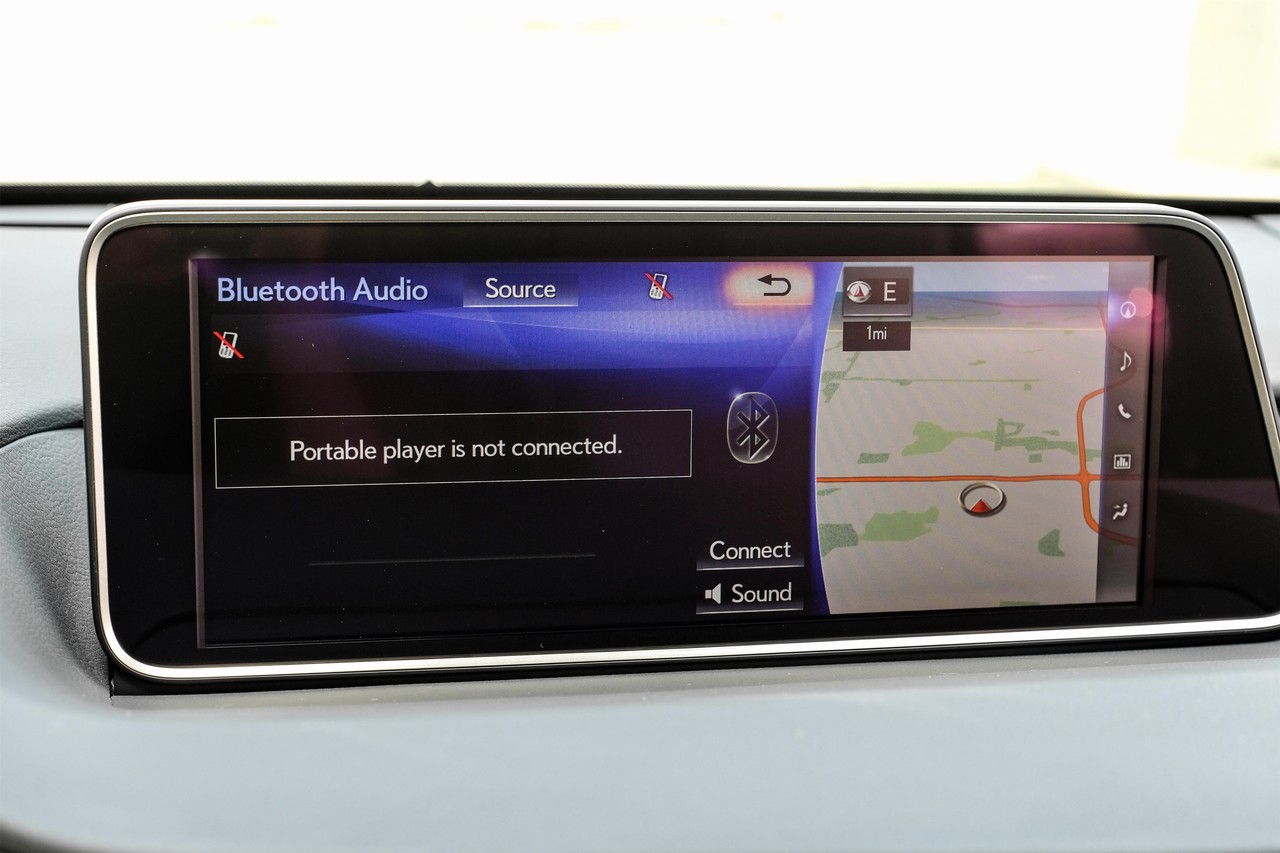 Lexus RX 350 Vehicle Main Gallery Image 33