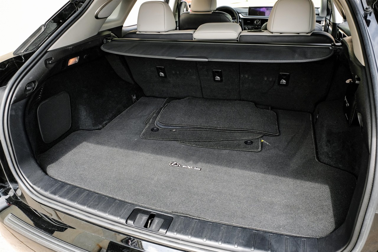 Lexus RX 350 Vehicle Main Gallery Image 49