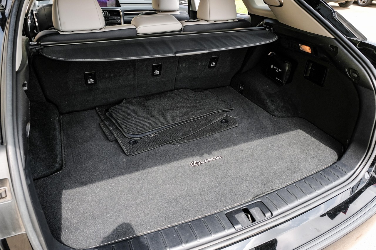 Lexus RX 350 Vehicle Main Gallery Image 50