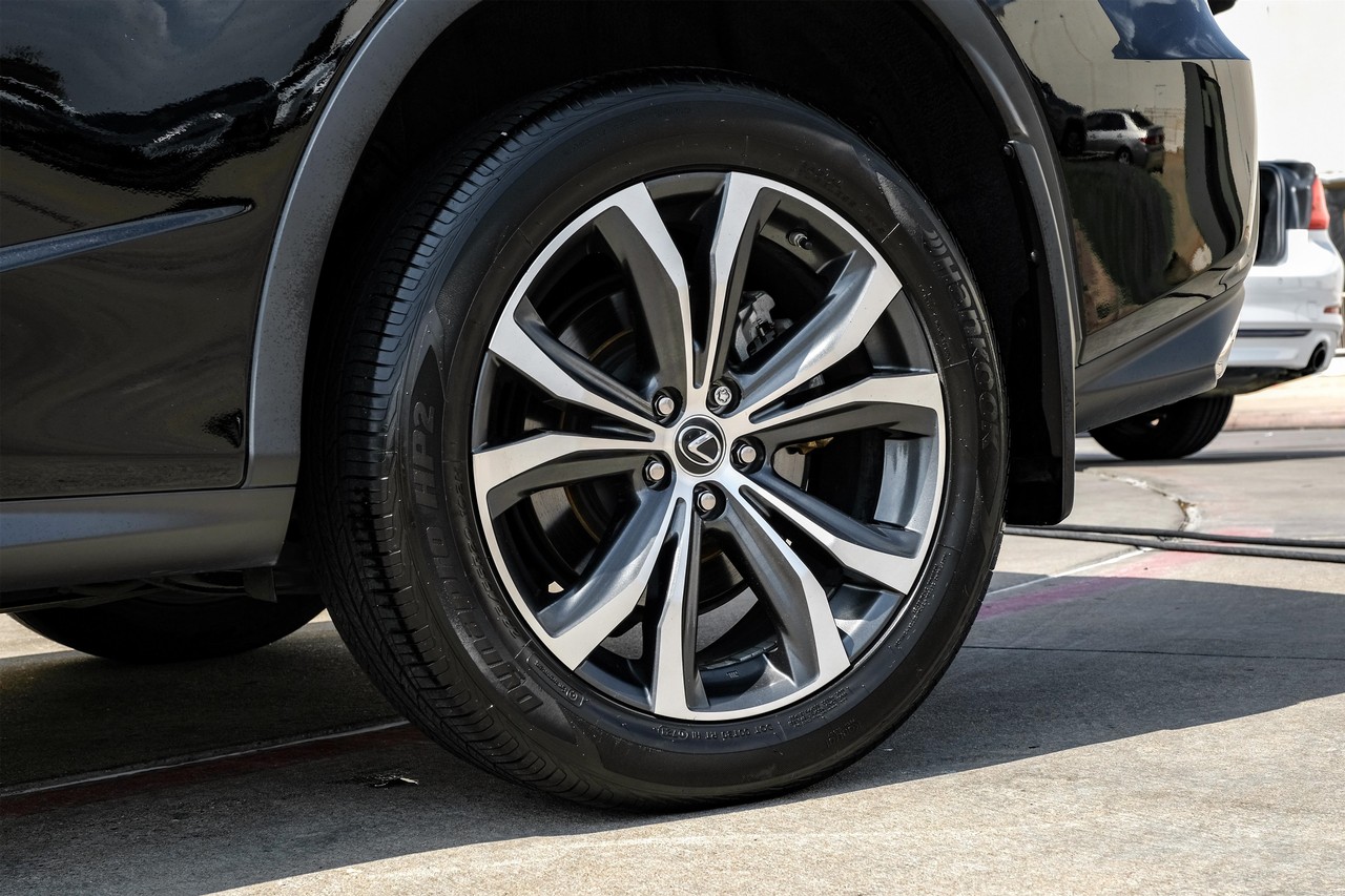 Lexus RX 350 Vehicle Main Gallery Image 54