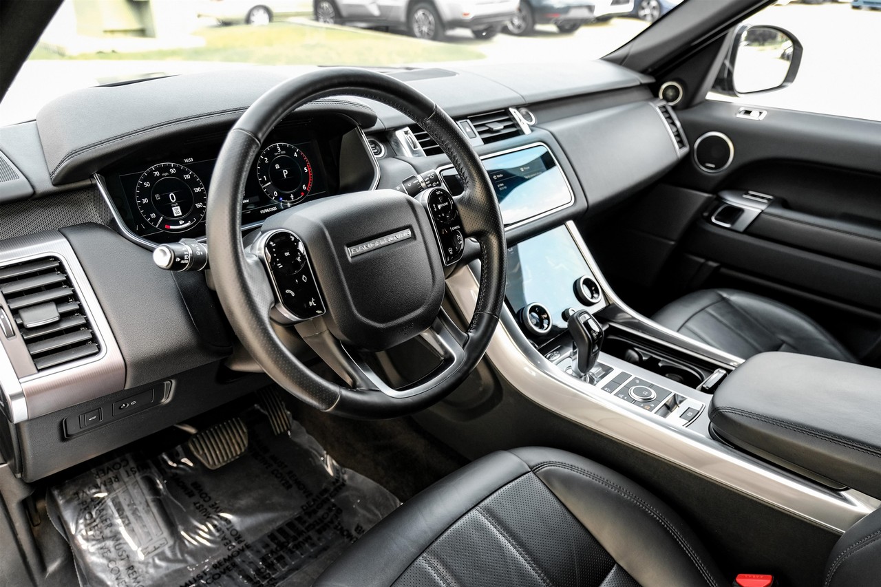 Land Rover Range Rover Sport Vehicle Main Gallery Image 03