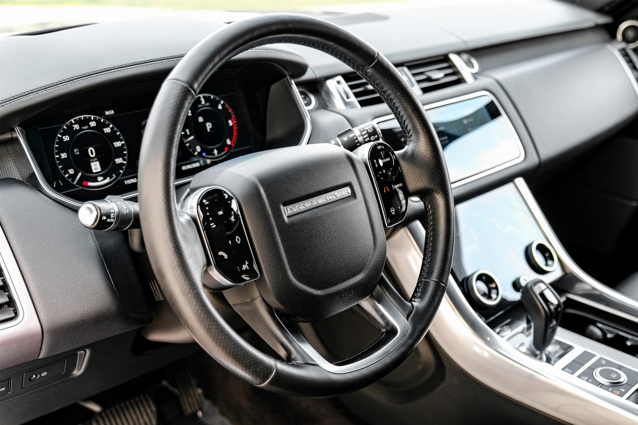 Land Rover Range Rover Sport Vehicle Main Gallery Image 16