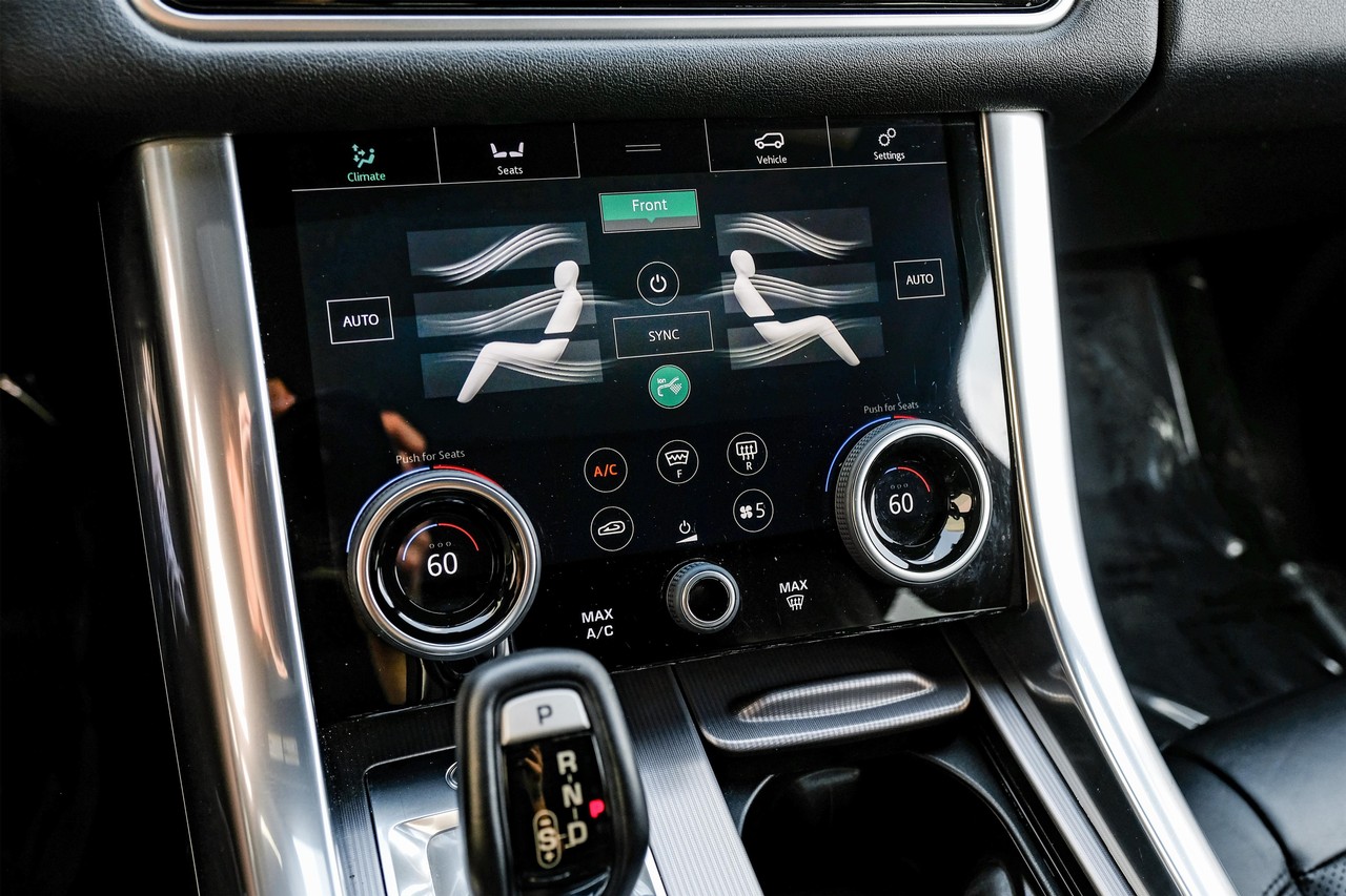 Land Rover Range Rover Sport Vehicle Main Gallery Image 28