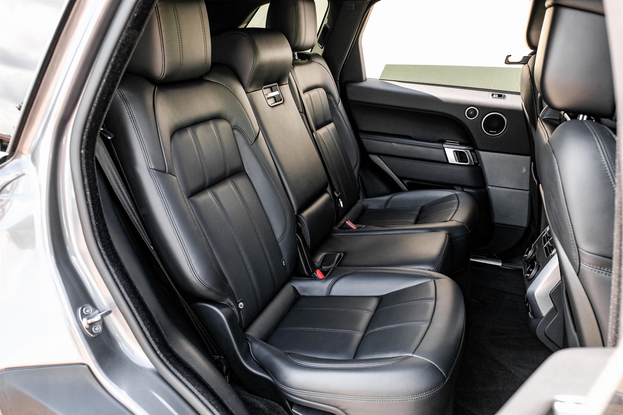 Land Rover Range Rover Sport Vehicle Main Gallery Image 34