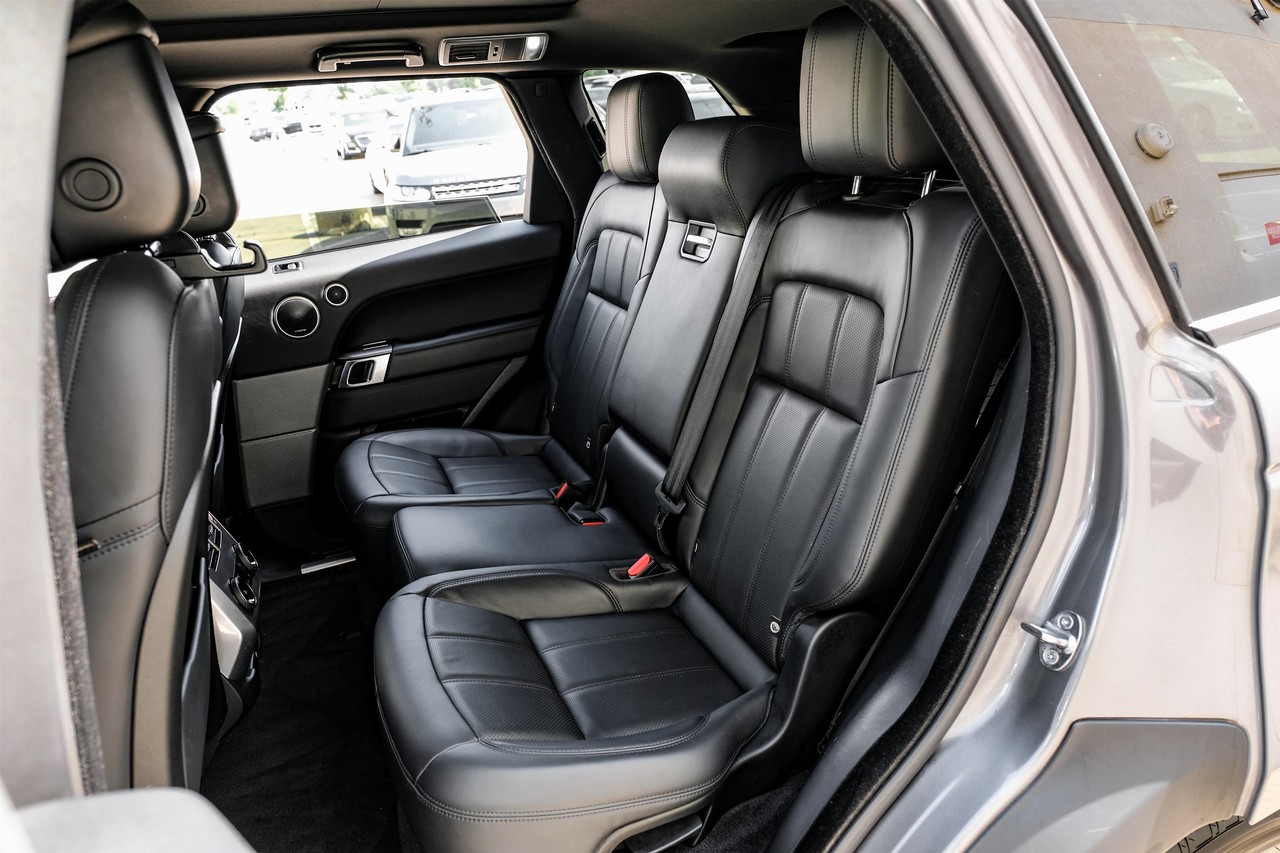 Land Rover Range Rover Sport Vehicle Main Gallery Image 37