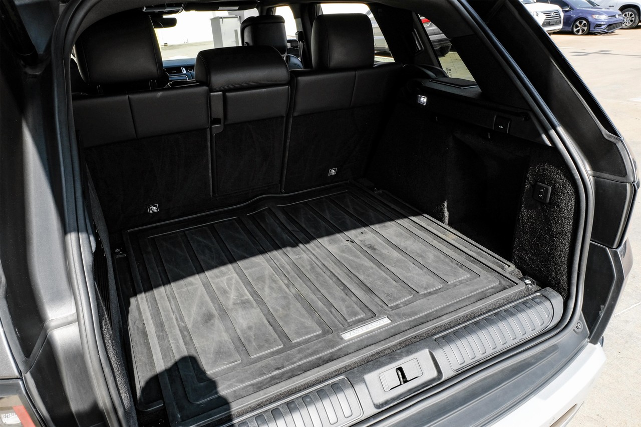 Land Rover Range Rover Sport Vehicle Main Gallery Image 45