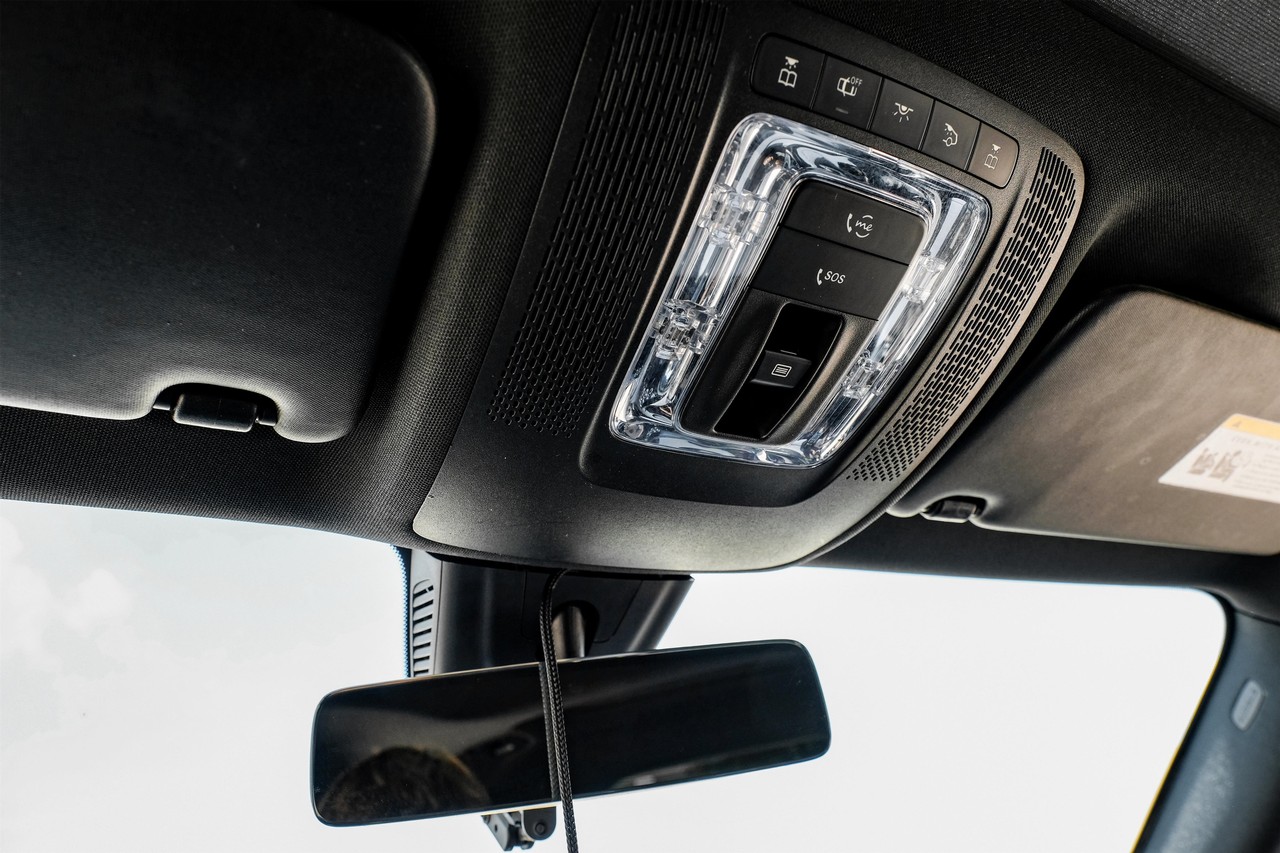 Mercedes-Benz GLA Vehicle Main Gallery Image 25