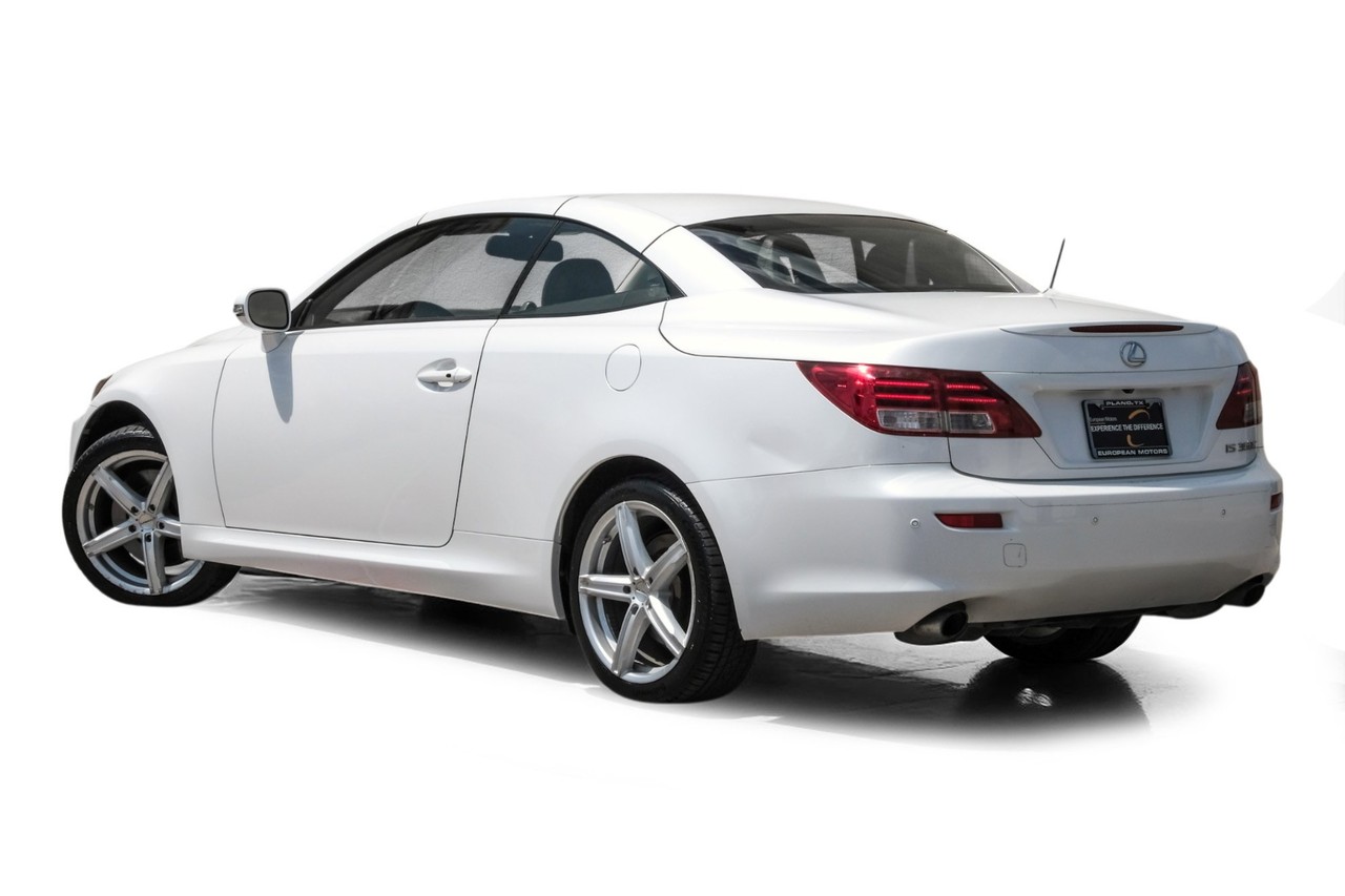 Lexus IS 350C Vehicle Main Gallery Image 10
