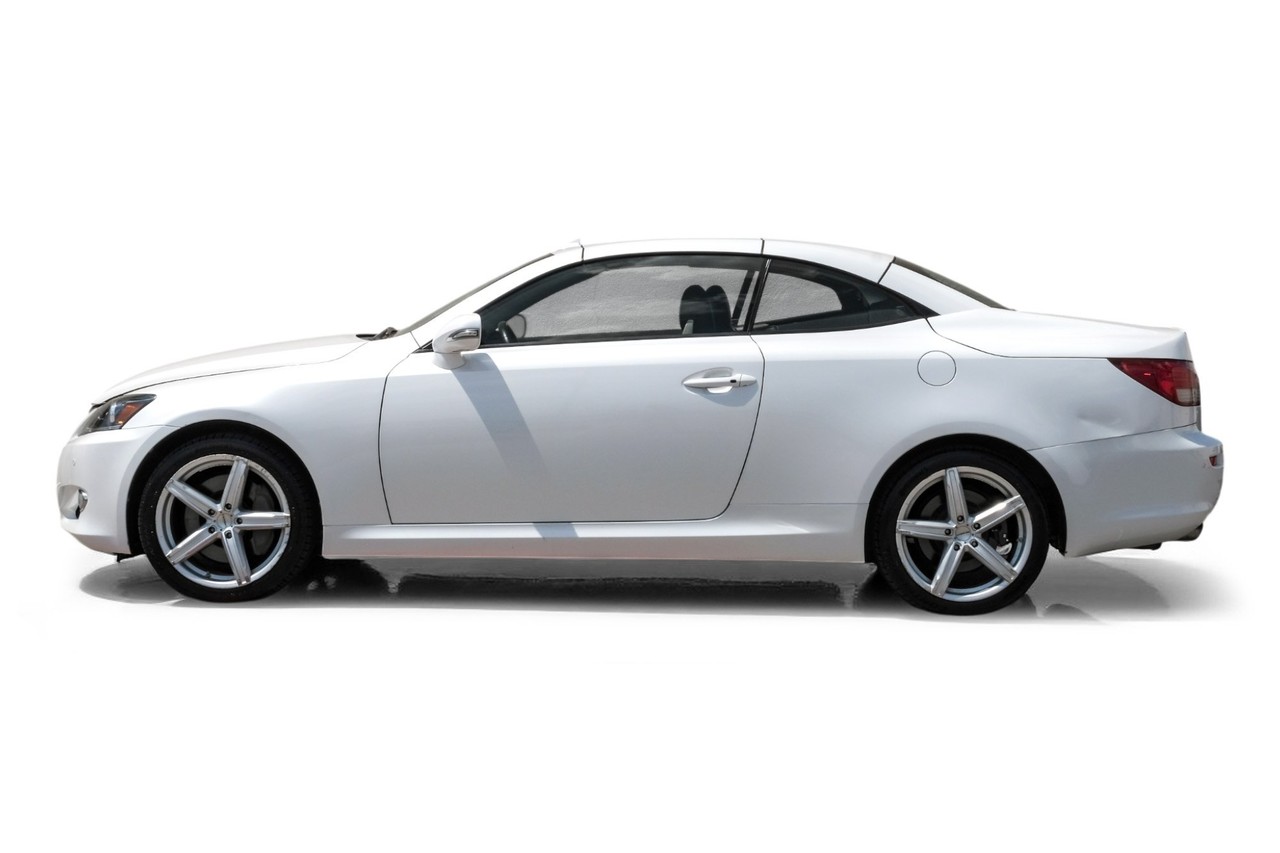 Lexus IS 350C Vehicle Main Gallery Image 11