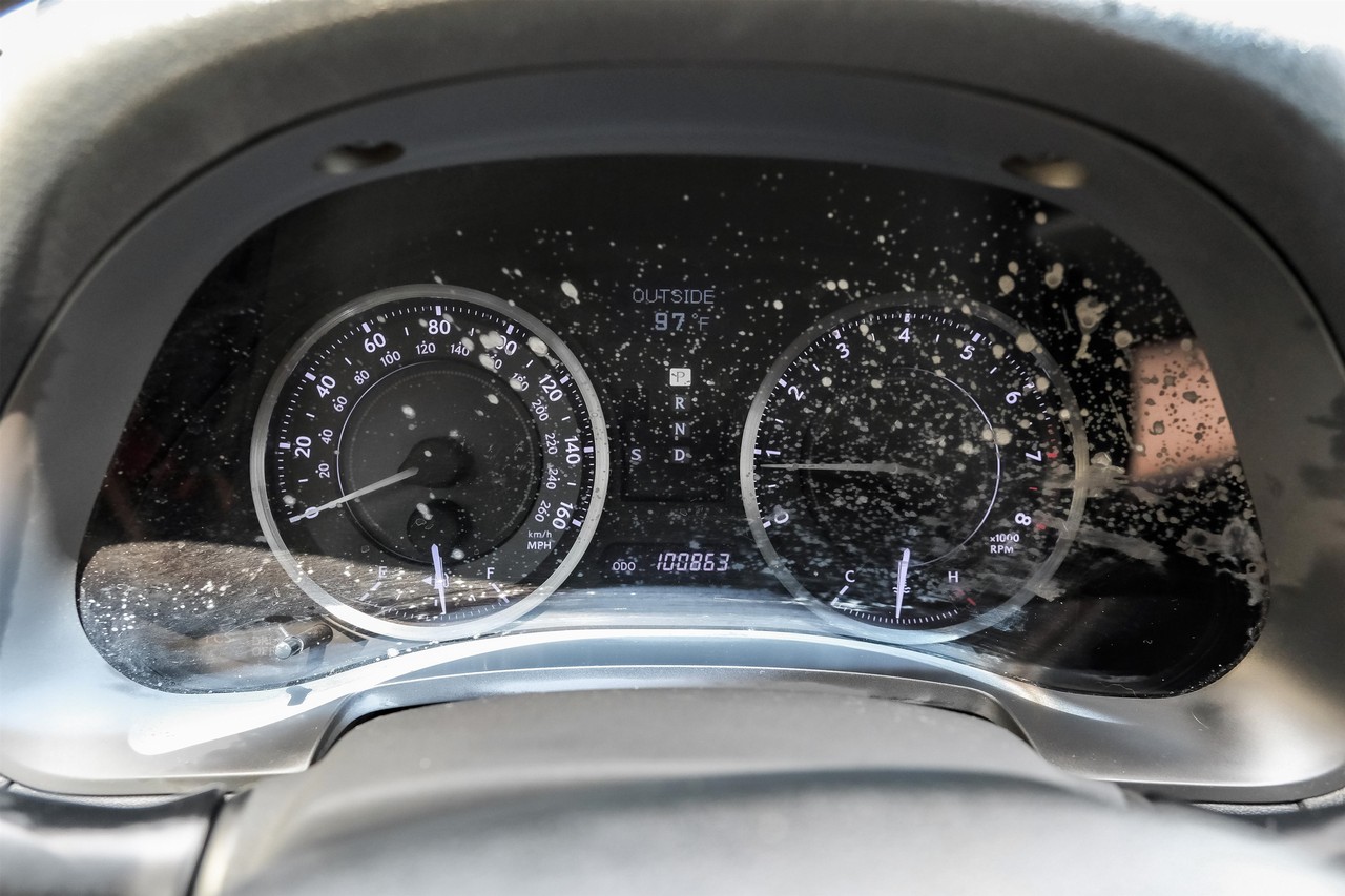 Lexus IS 350C Vehicle Main Gallery Image 17