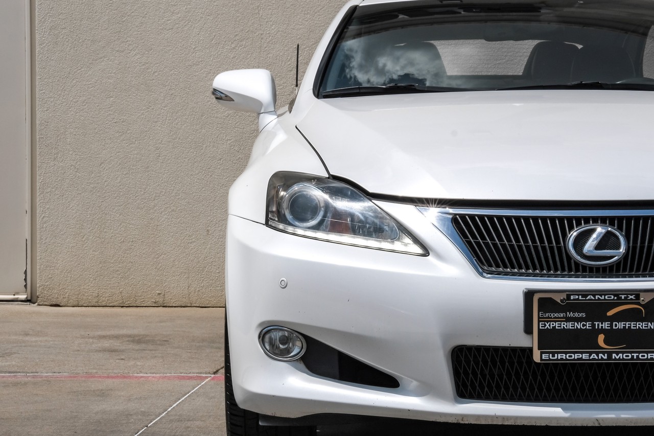 Lexus IS 350C Vehicle Main Gallery Image 44