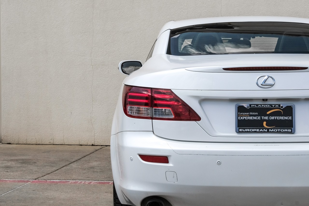 Lexus IS 350C Vehicle Main Gallery Image 45