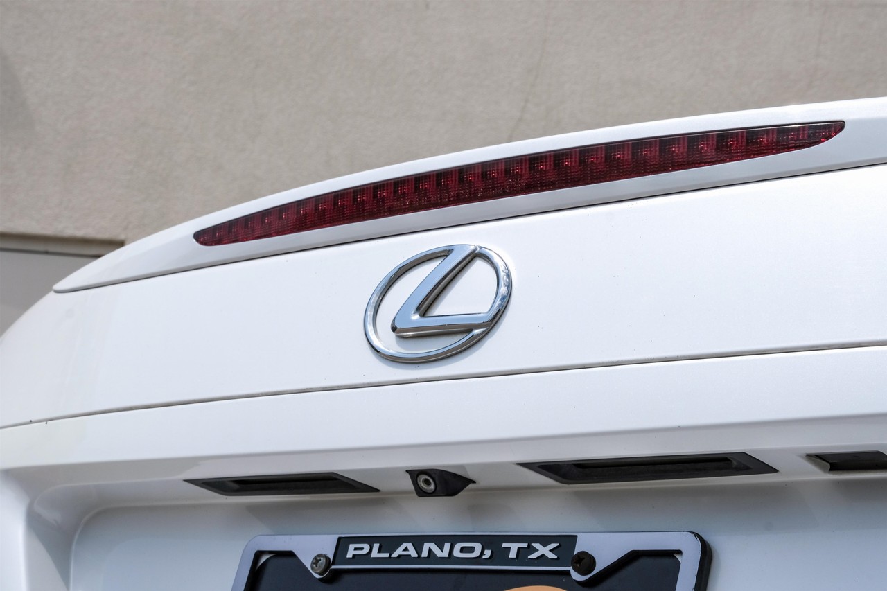 Lexus IS 350C Vehicle Main Gallery Image 49