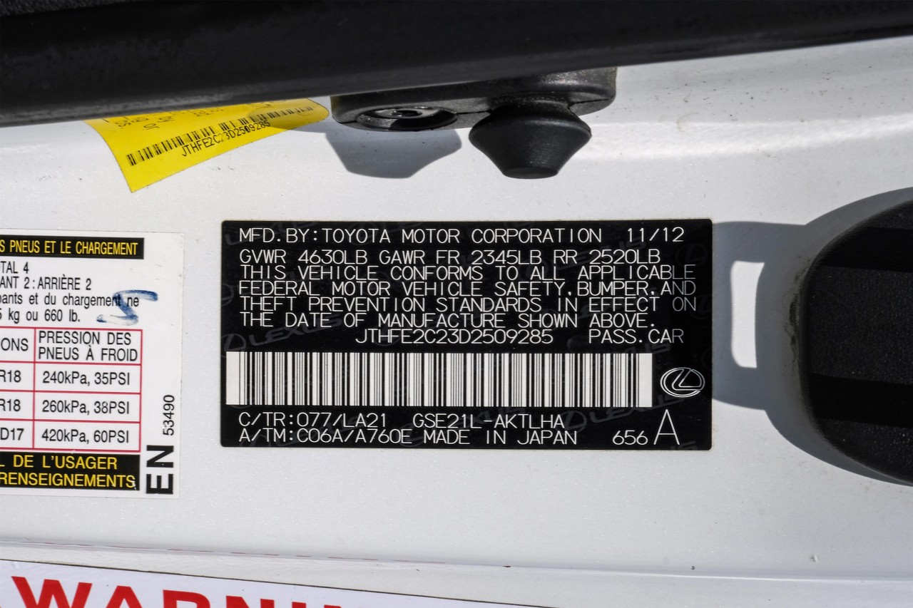 Lexus IS 350C Vehicle Main Gallery Image 55