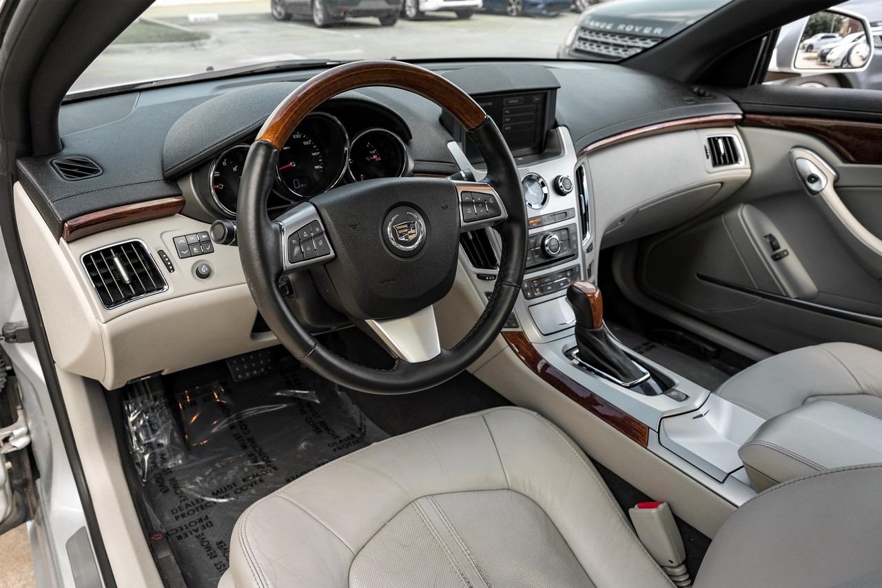 Cadillac CTS Coupe Vehicle Main Gallery Image 03