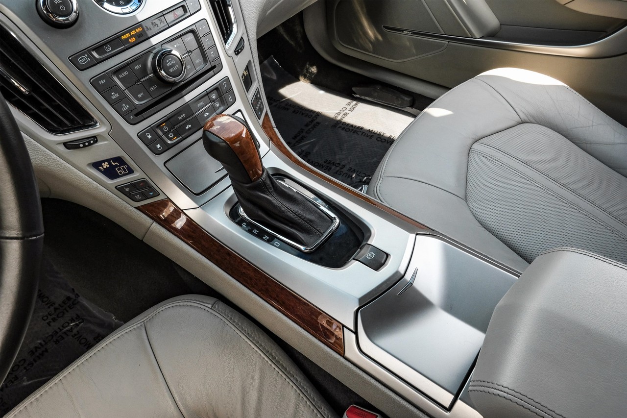 Cadillac CTS Coupe Vehicle Main Gallery Image 22