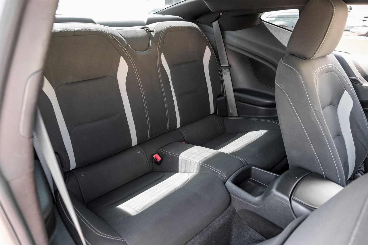 Chevrolet Camaro Vehicle Main Gallery Image 30