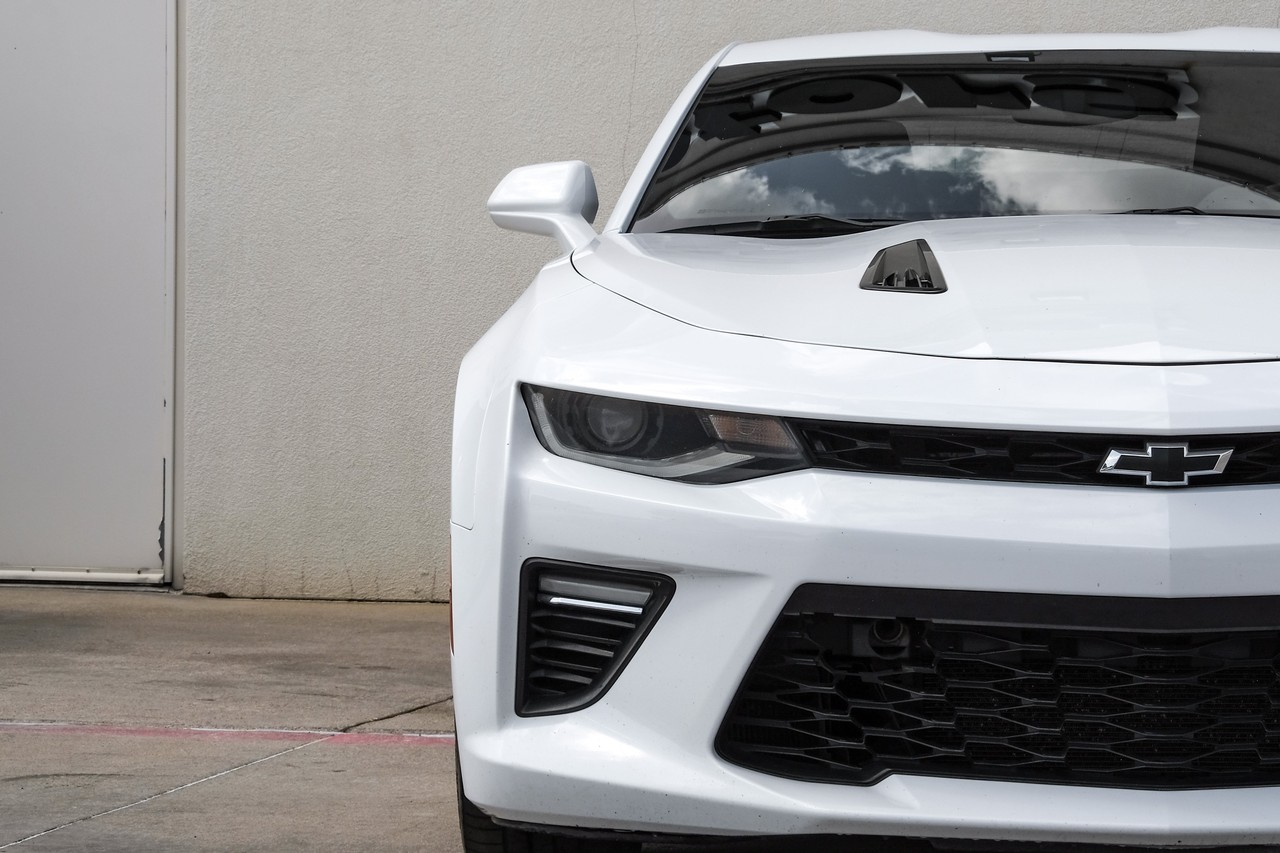Chevrolet Camaro Vehicle Main Gallery Image 36