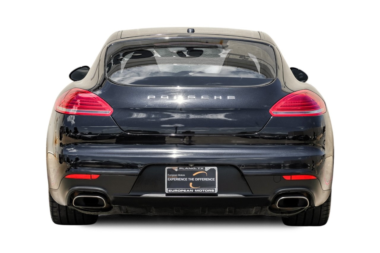 Porsche Panamera Vehicle Main Gallery Image 08