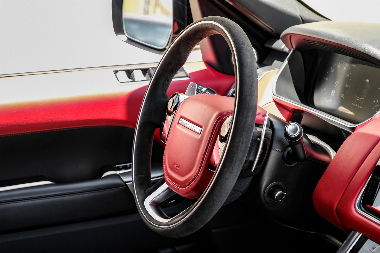Land Rover Range Rover Sport Vehicle Main Gallery Image 14