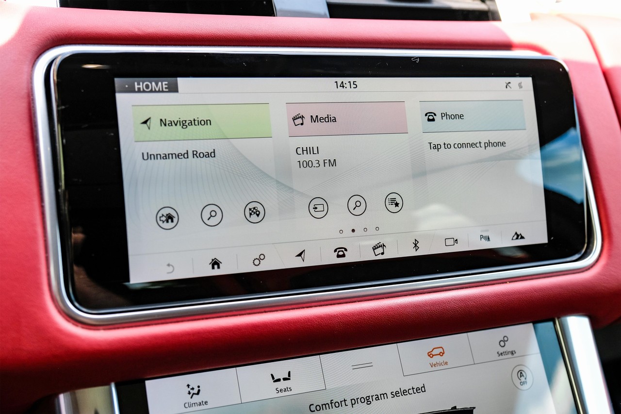 Land Rover Range Rover Sport Vehicle Main Gallery Image 29