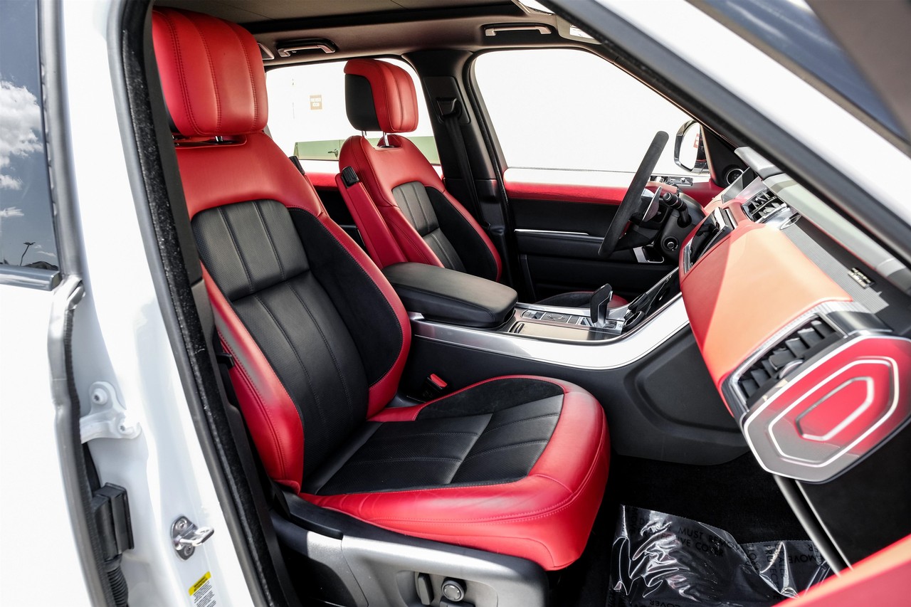 Land Rover Range Rover Sport Vehicle Main Gallery Image 34