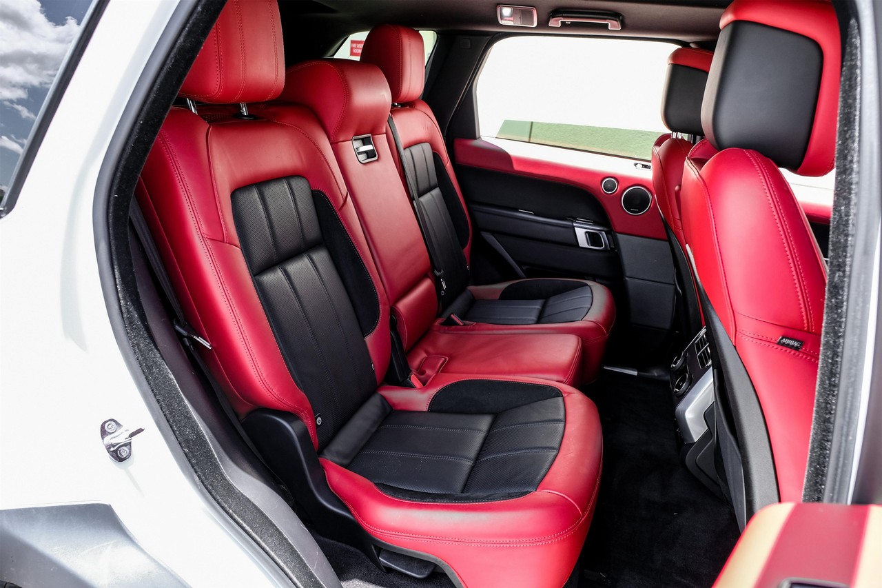 Land Rover Range Rover Sport Vehicle Main Gallery Image 35