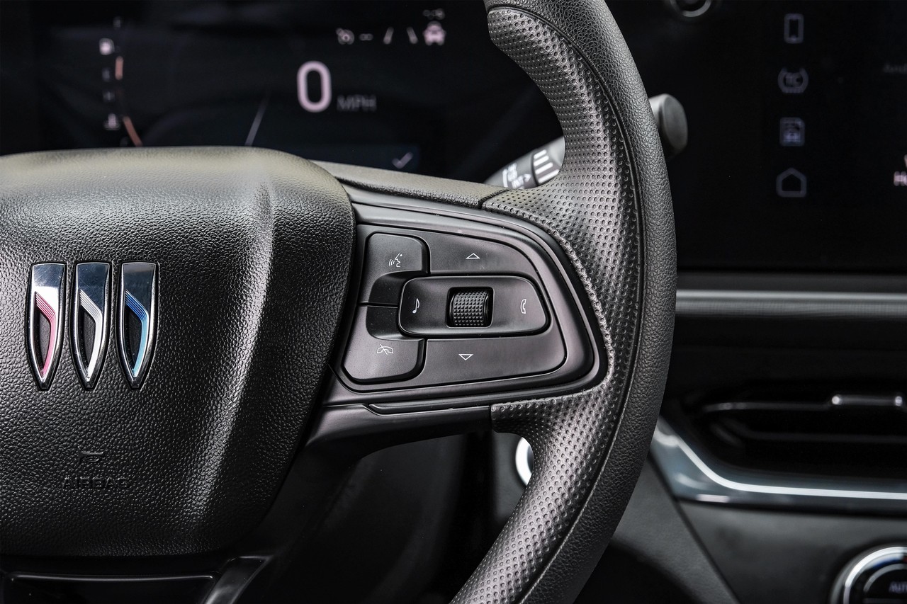 Buick Envista Vehicle Main Gallery Image 18