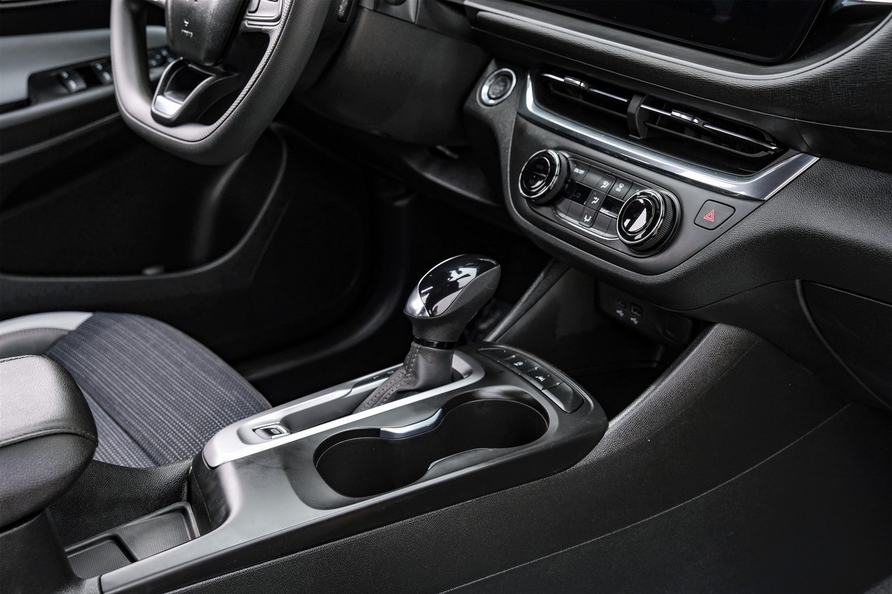 Buick Envista Vehicle Main Gallery Image 23