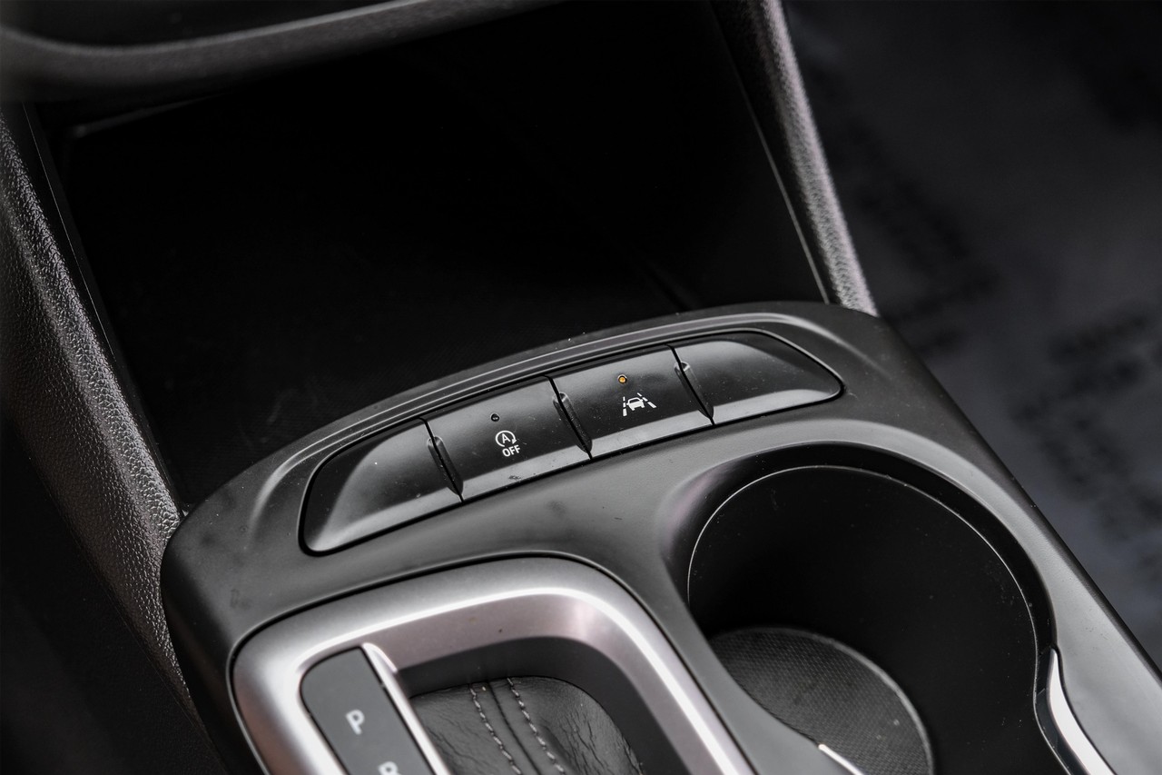 Buick Envista Vehicle Main Gallery Image 26