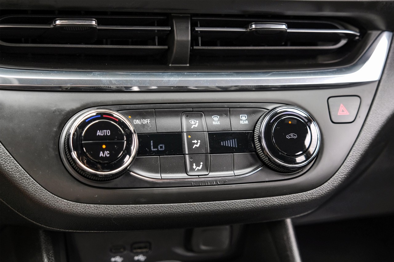 Buick Envista Vehicle Main Gallery Image 28