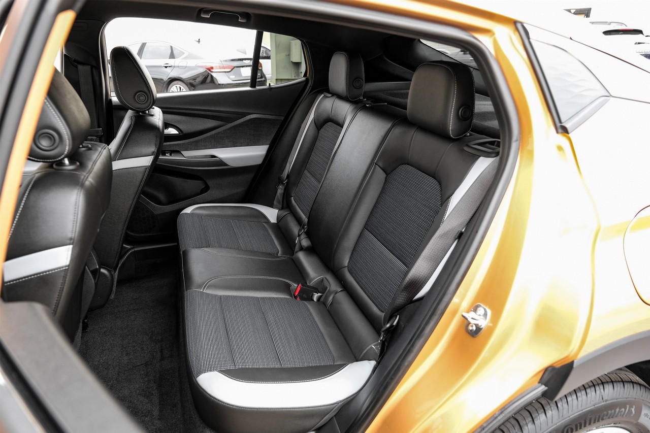 Buick Envista Vehicle Main Gallery Image 42
