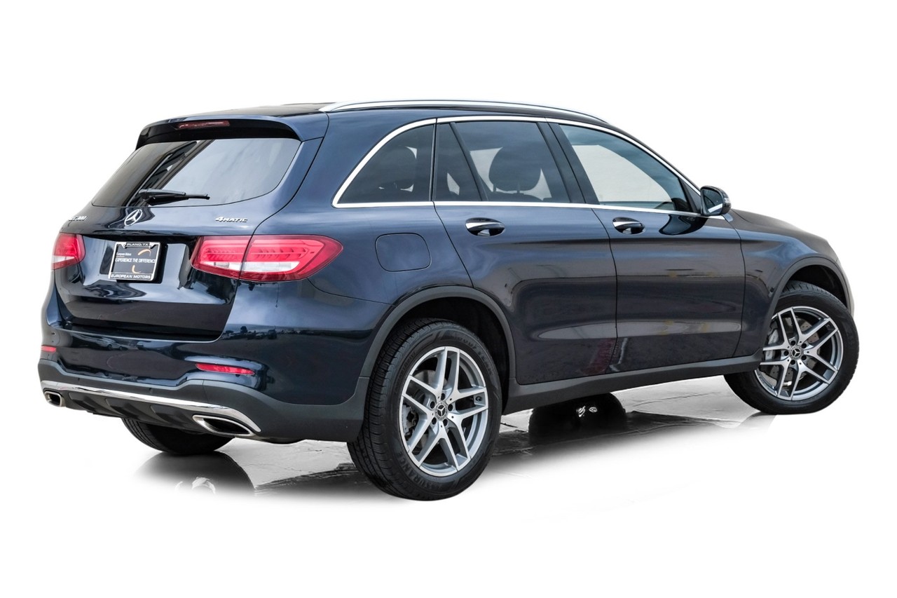 Mercedes-Benz GLC Vehicle Main Gallery Image 09