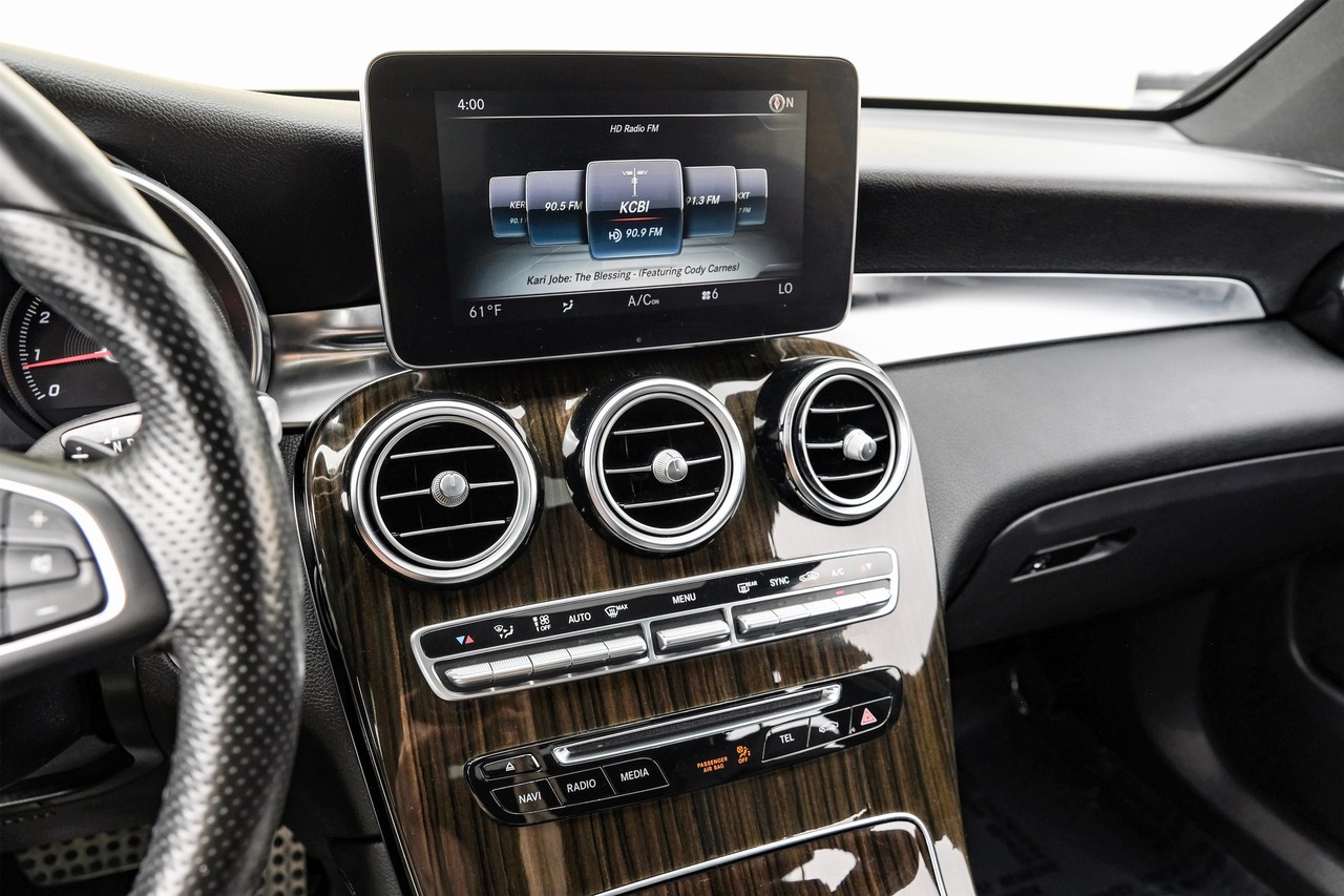 Mercedes-Benz GLC Vehicle Main Gallery Image 27