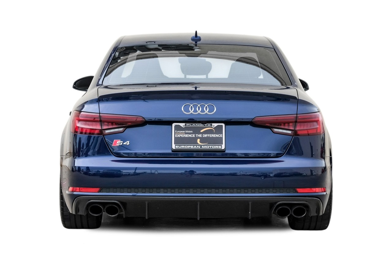Audi S4 Vehicle Main Gallery Image 10