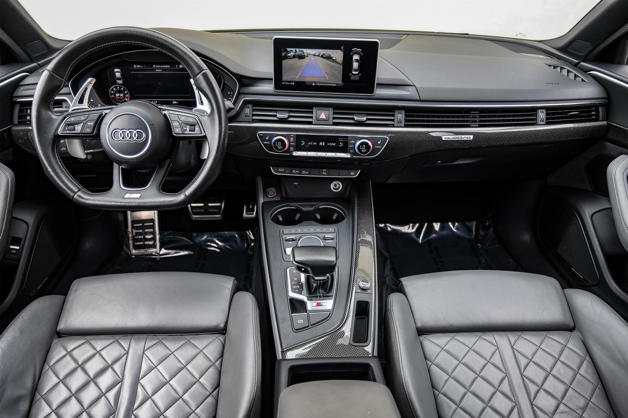 Audi S4 Vehicle Main Gallery Image 15