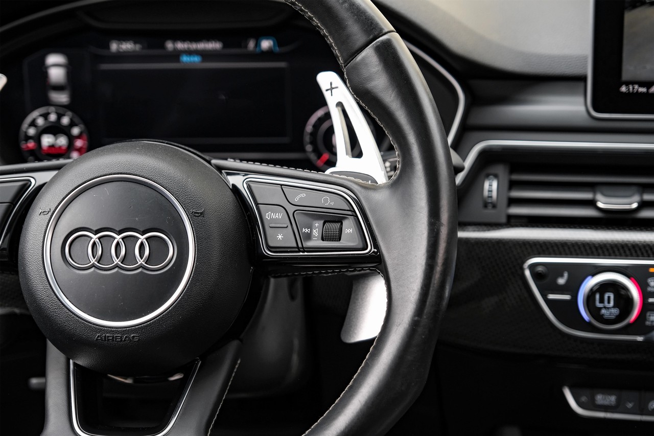 Audi S4 Vehicle Main Gallery Image 19