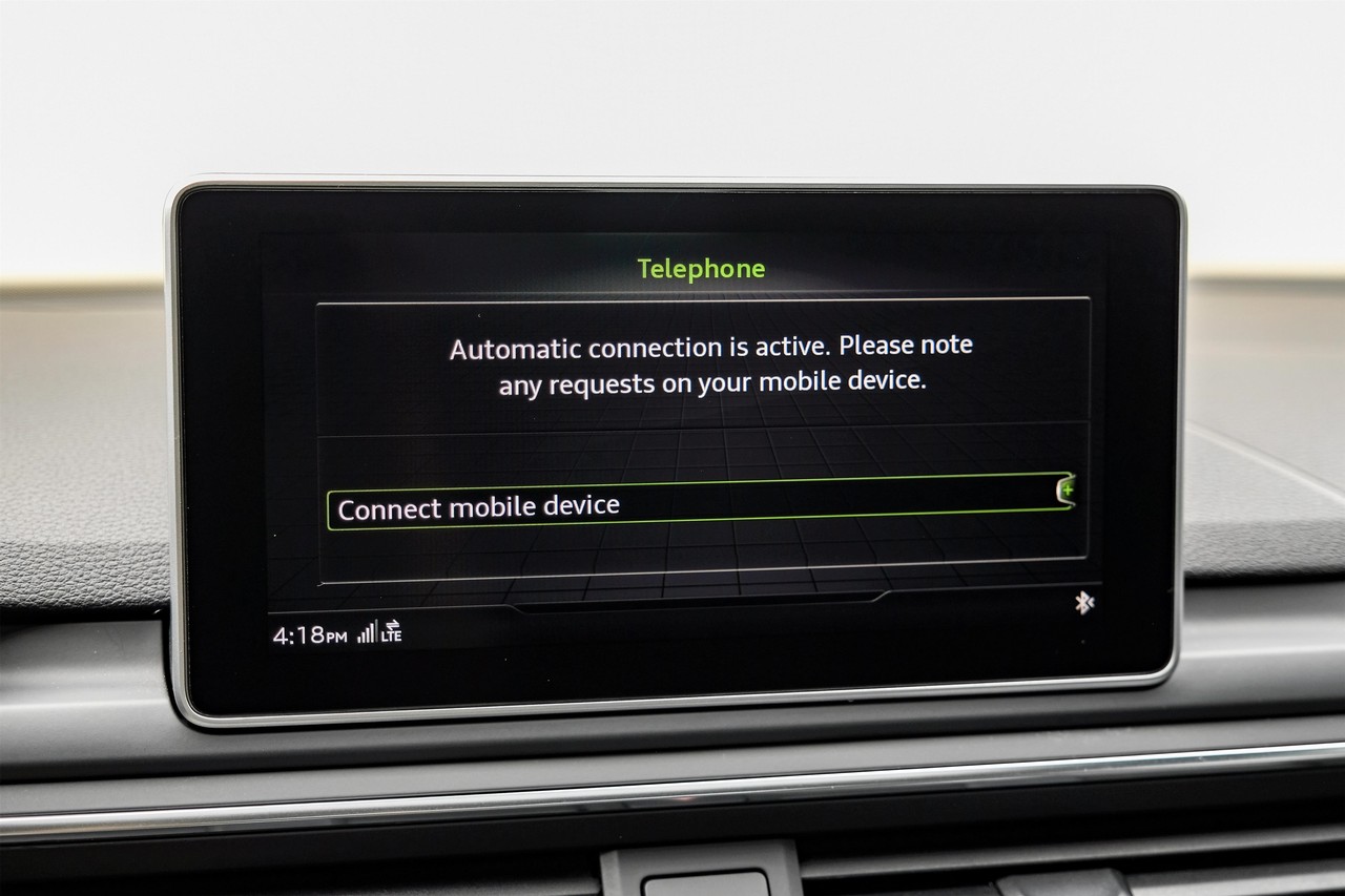 Audi S4 Vehicle Main Gallery Image 33