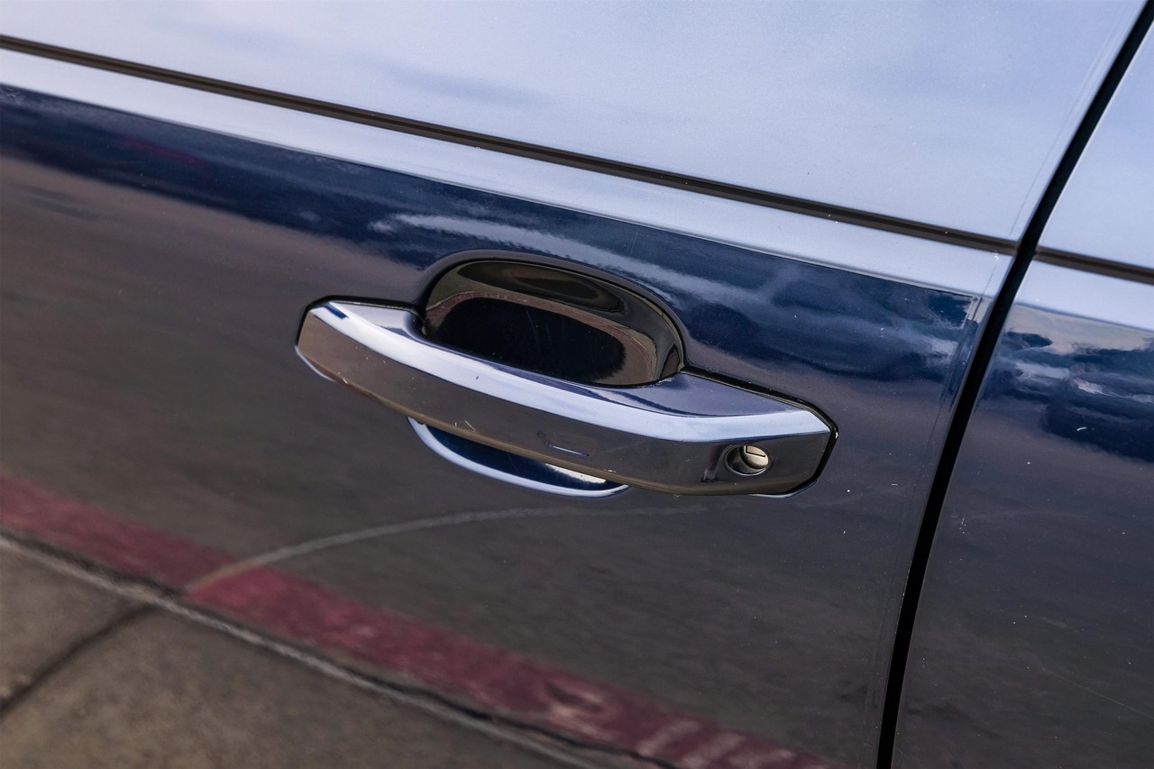 Audi S4 Vehicle Main Gallery Image 42