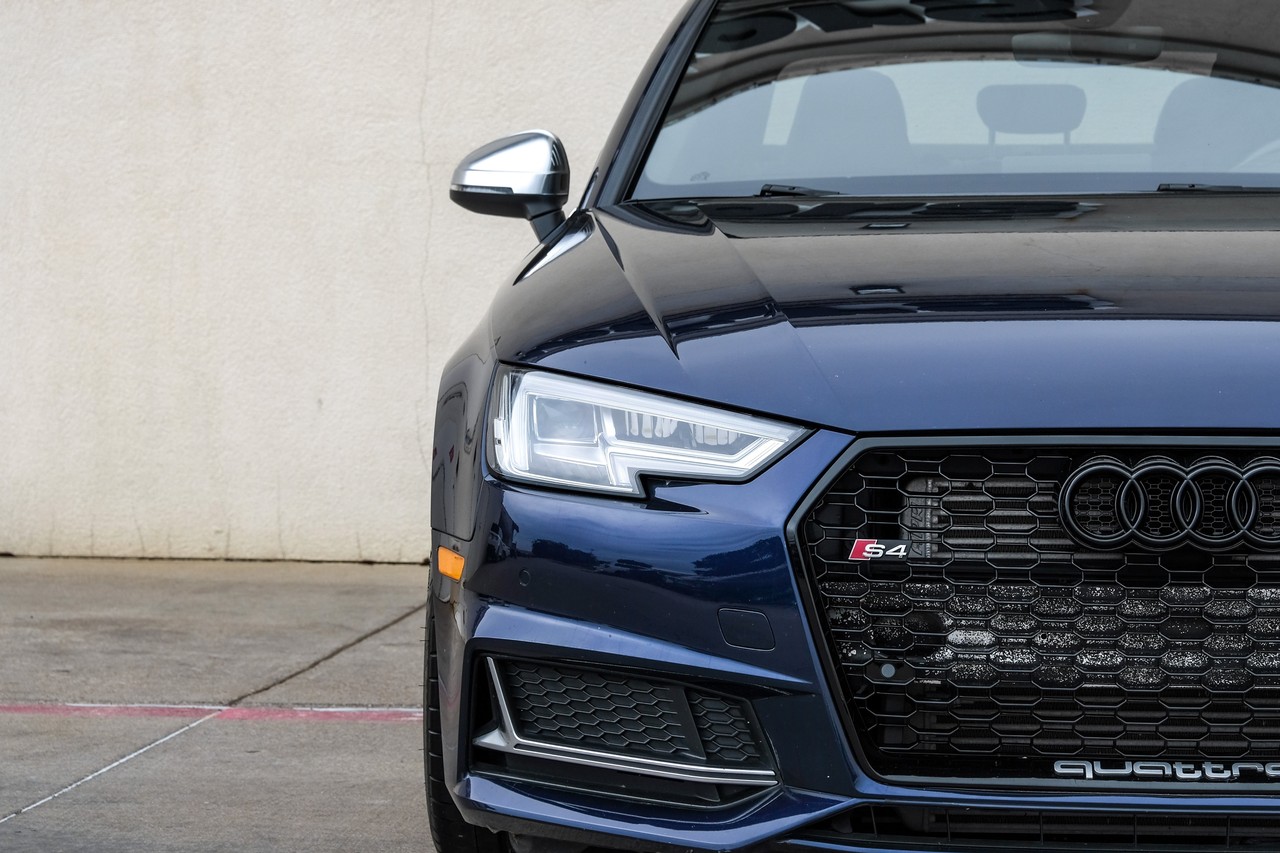 Audi S4 Vehicle Main Gallery Image 50