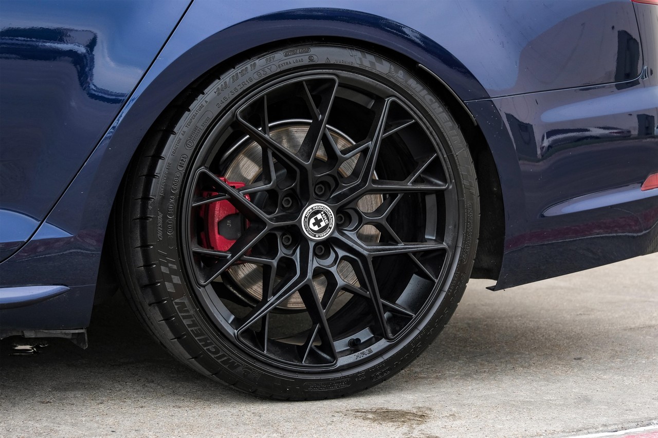 Audi S4 Vehicle Main Gallery Image 58