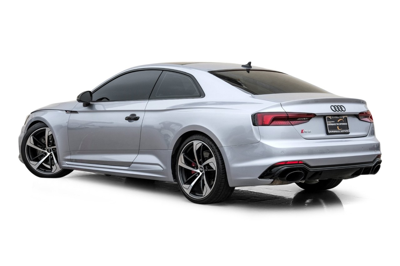 Audi RS 5 Coupe Vehicle Main Gallery Image 11