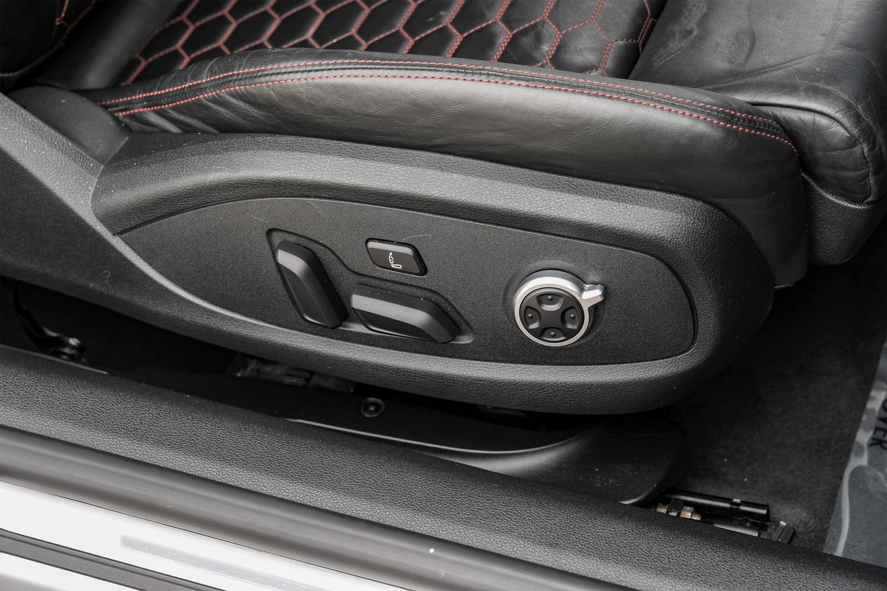 Audi RS 5 Coupe Vehicle Main Gallery Image 32